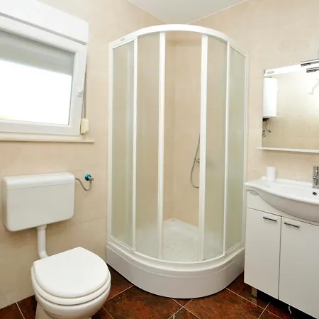 Svalina - Seaview And 130m From تروغير