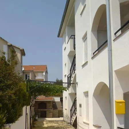 شقة Svalina - Seaview And 130m From *