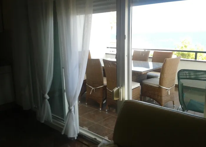 Апартаменты Svalina - Seaview And 130m From