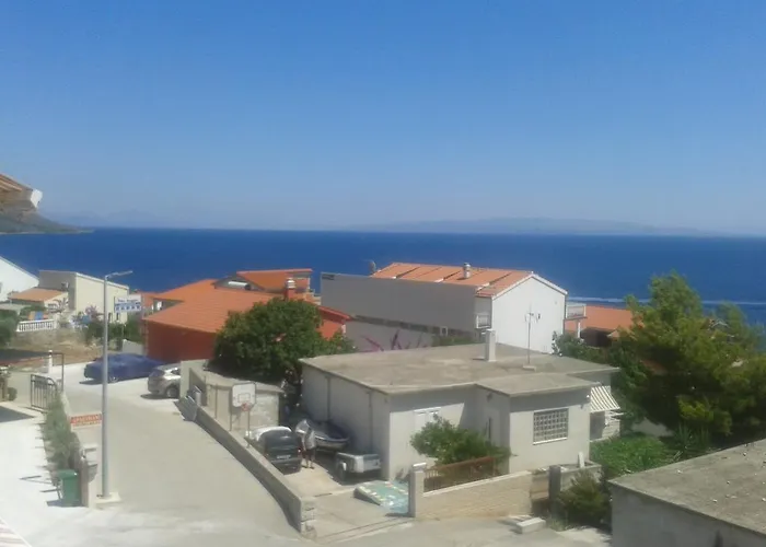 Апартаменты Svalina - Seaview And 130m From
