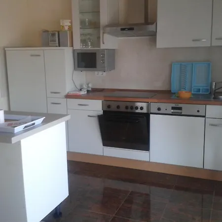 Svalina - Seaview And 130m From