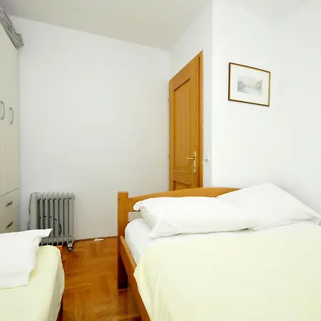 Svalina - Seaview And 130m From Appartamento *