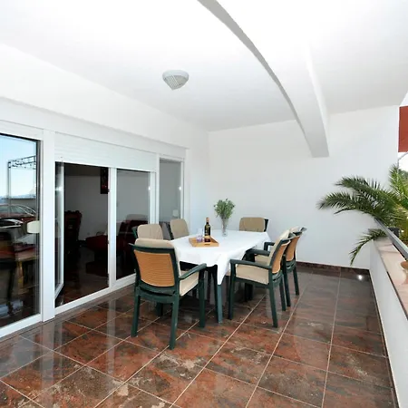 Appartamento Svalina - Seaview And 130m From