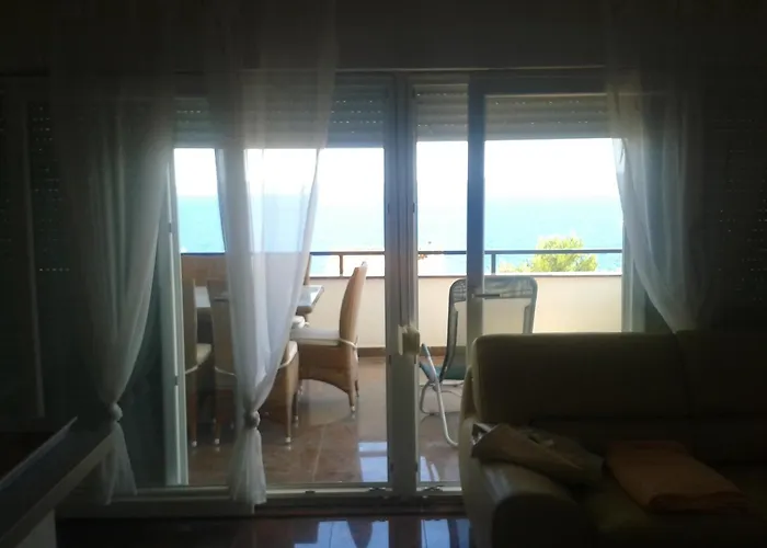 Апартаменти Svalina - Seaview And 130m From