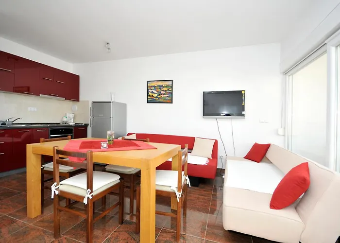 Apartament Svalina - Seaview And 130m From *