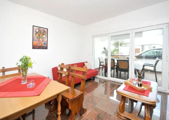 Svalina - Seaview And 130m From Apartament