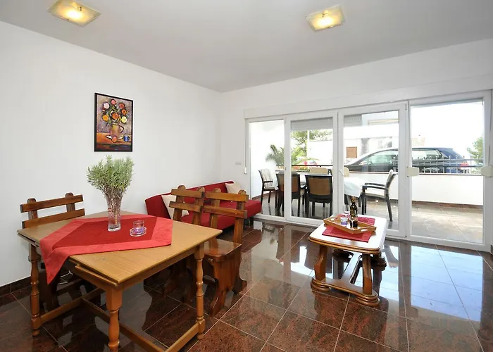 Апартаменти Svalina - Seaview And 130m From