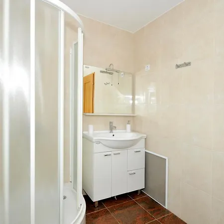 Apartament Svalina - Seaview And 130m From *