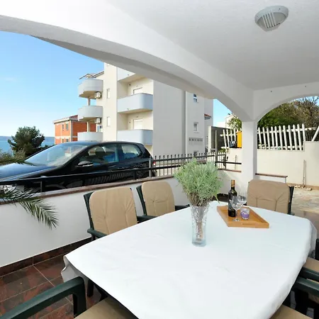 Svalina - Seaview And 130m From Apartament *