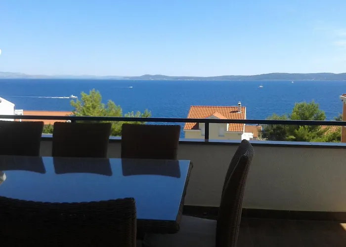 Svalina - Seaview And 130m From